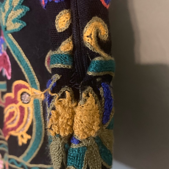 Zara embroidered mini skirt size small / xs - Picture 6 of 6